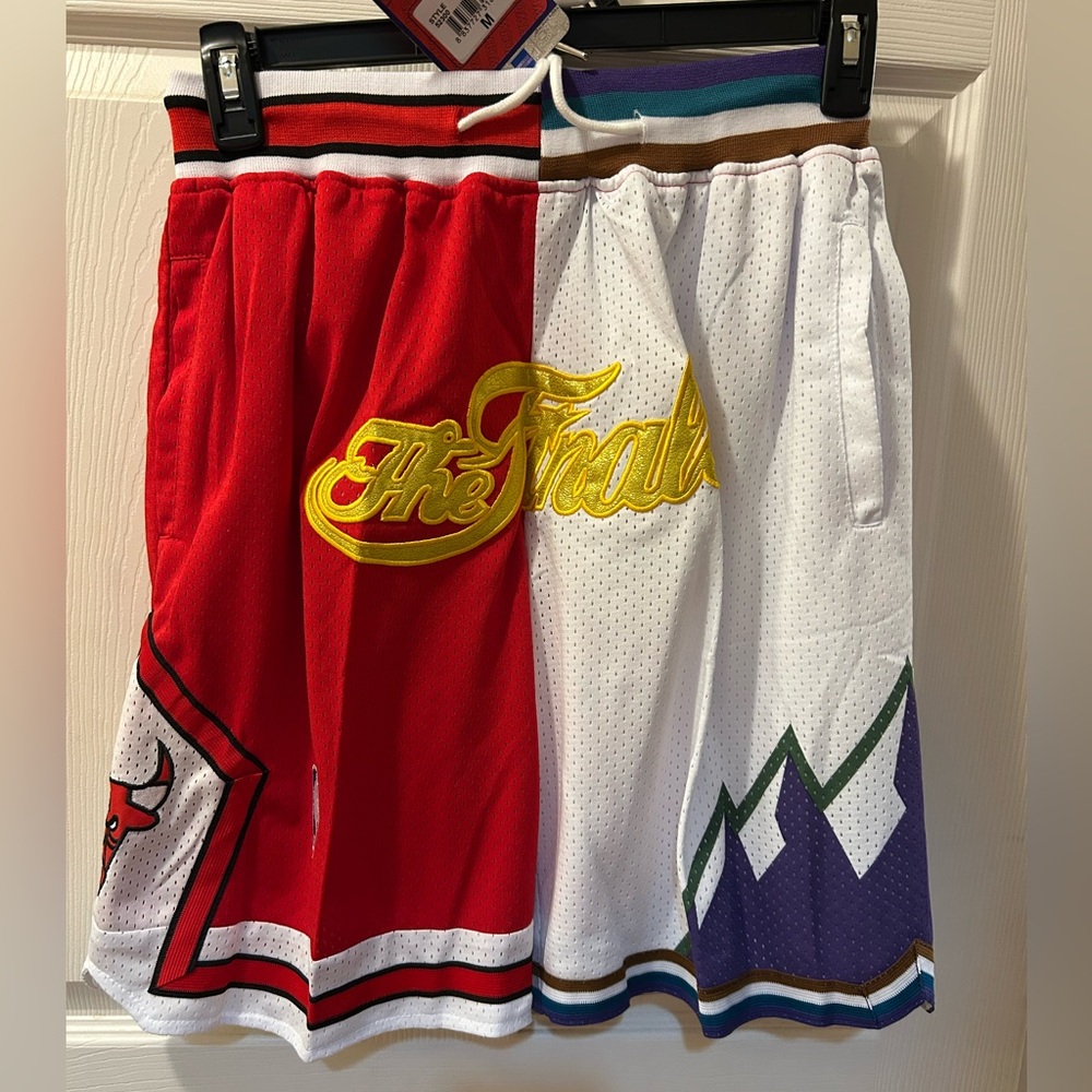 Hardwood Classics Men’s Size M 1997 NBA Finals Shorts Just Don Bulls Jazz NWT